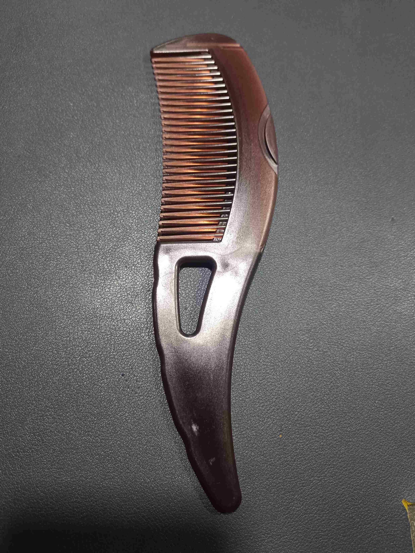Anti Dandruff comb!