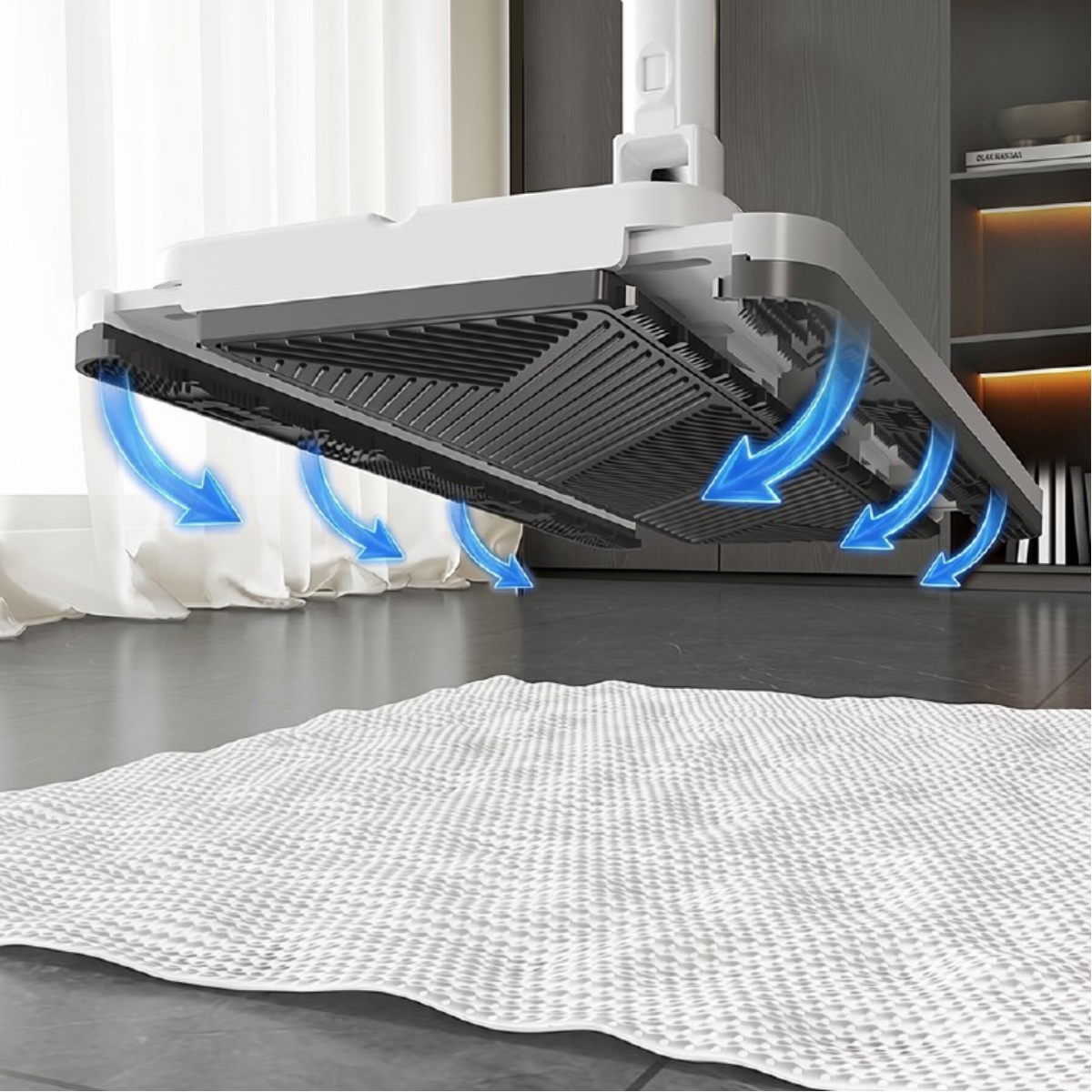 Spray mop folding head feature